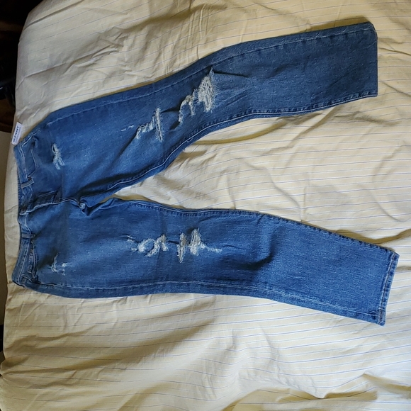Old Navy Tall Jeans - Picture 2 of 15